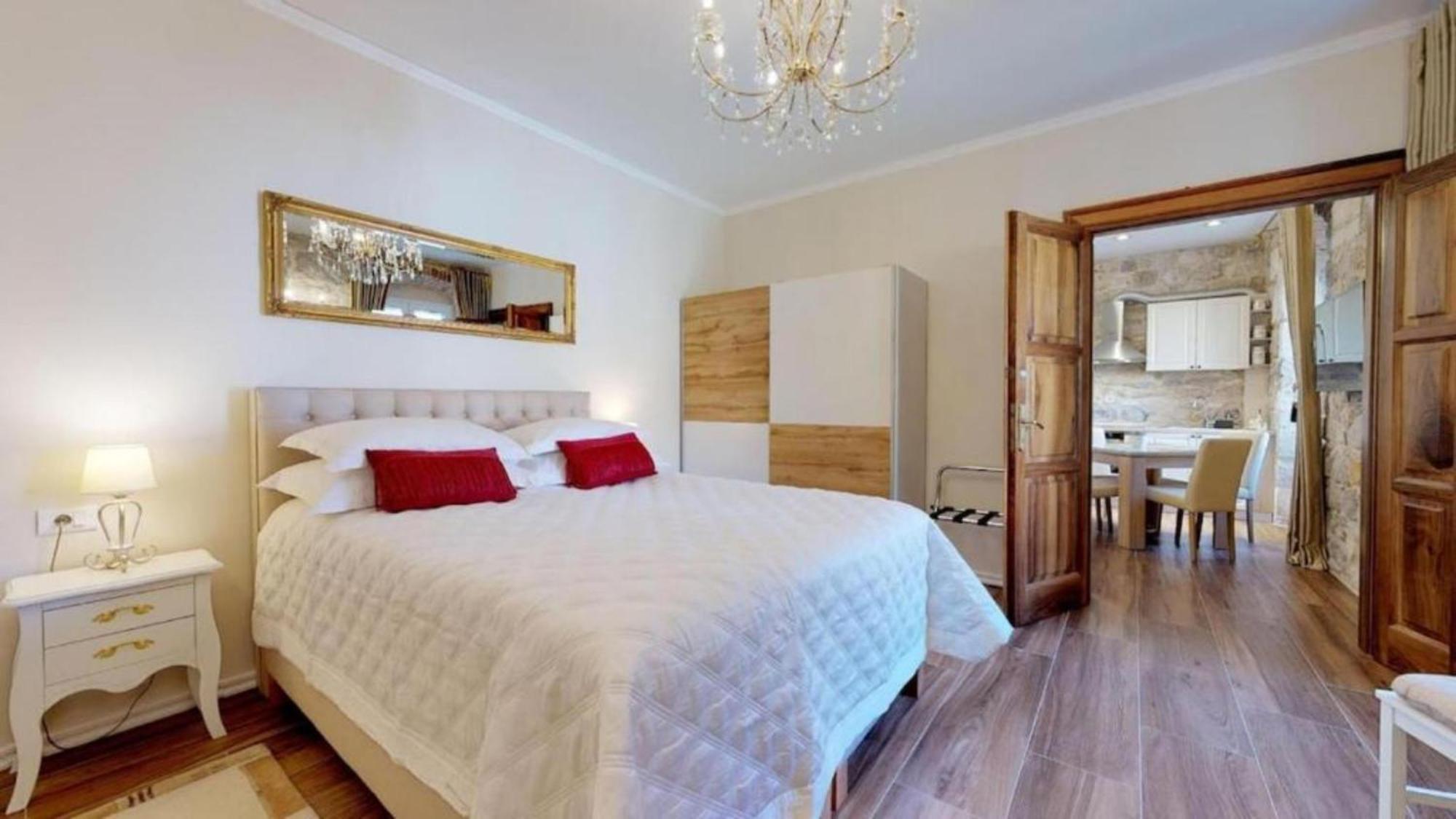 Chrysanta Apartments 斯普利特 外观 照片